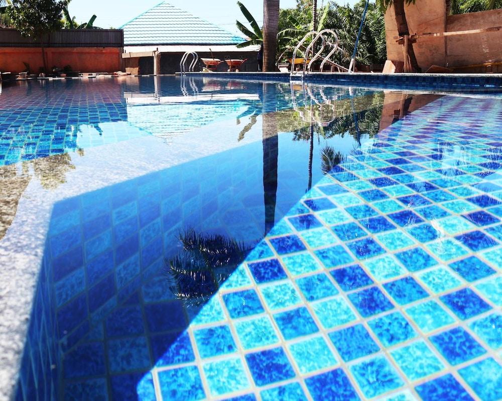 Sinar Sport Hotel Bengkulu Exterior foto